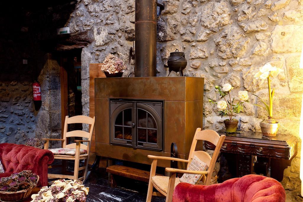 Hotel Antsotegi Etxebarria Buitenkant foto